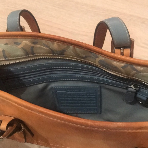 Coach Signature Collection Satchel - Picture 4 of 5